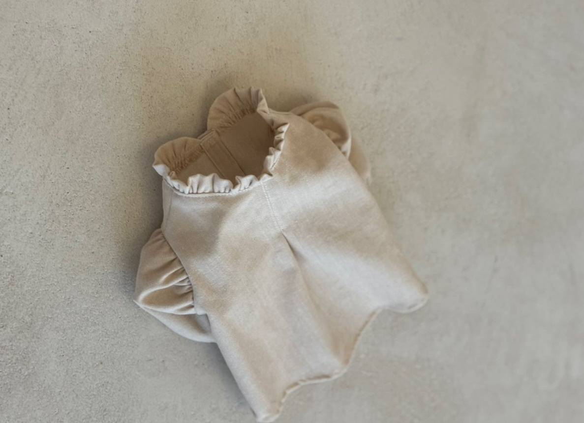 Lorelei (S) Beige sophia puff blouse