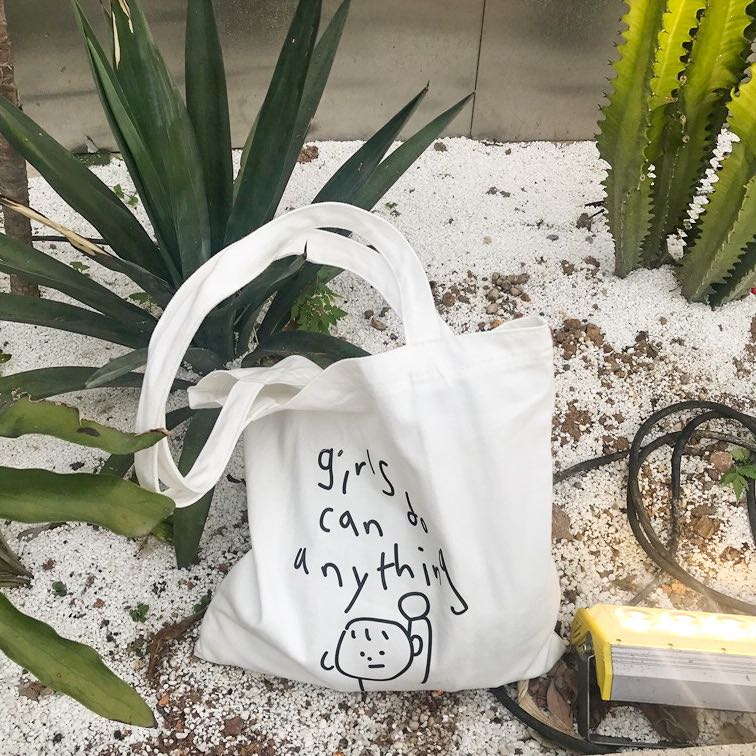 girls can do anything tote bag