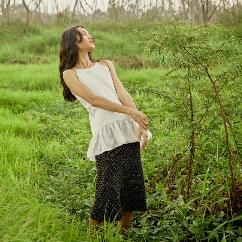 tweed skirt