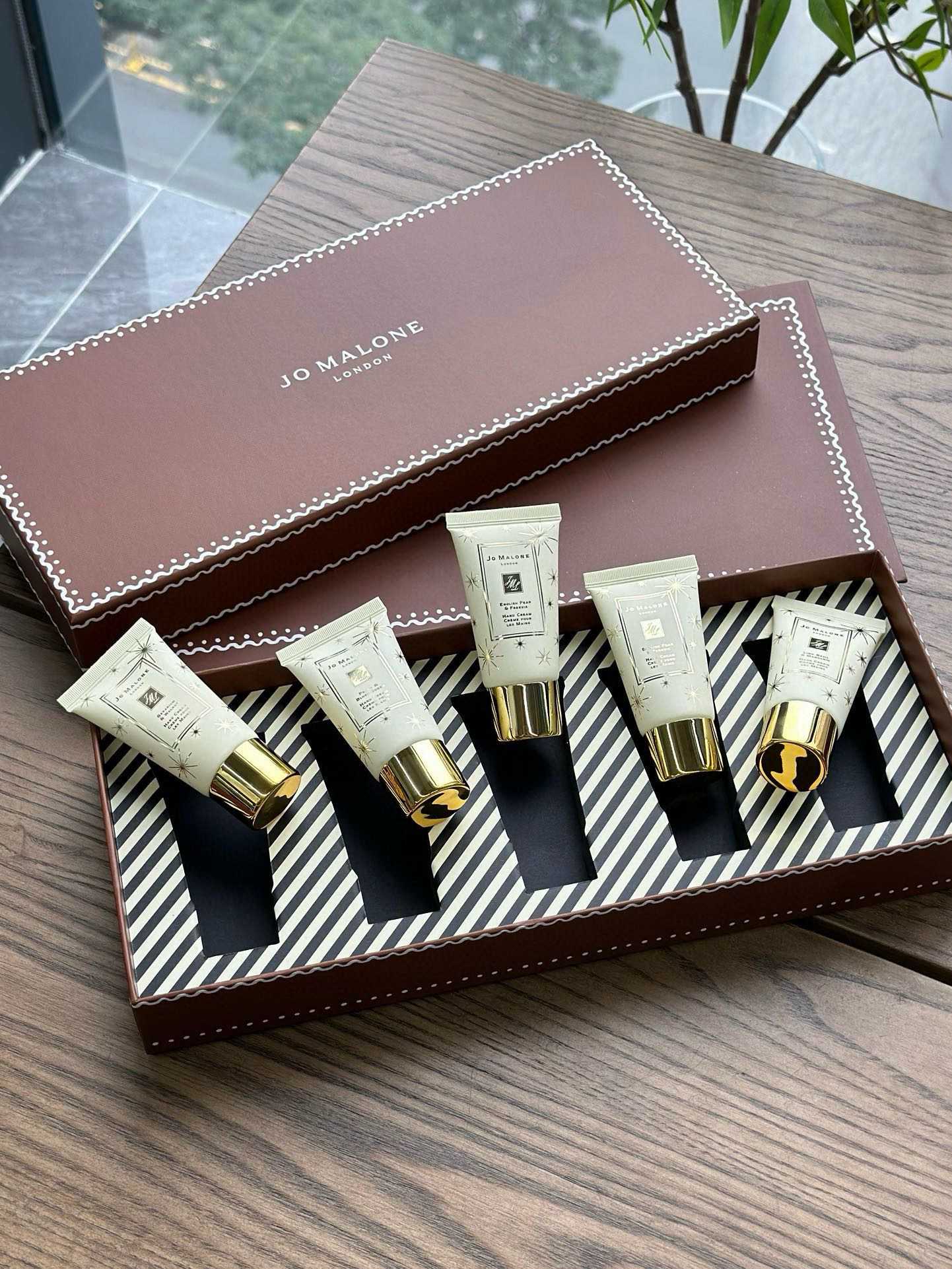 JO MALONE HAND CREAM SET LIMITED GINGERBREAD BOX 