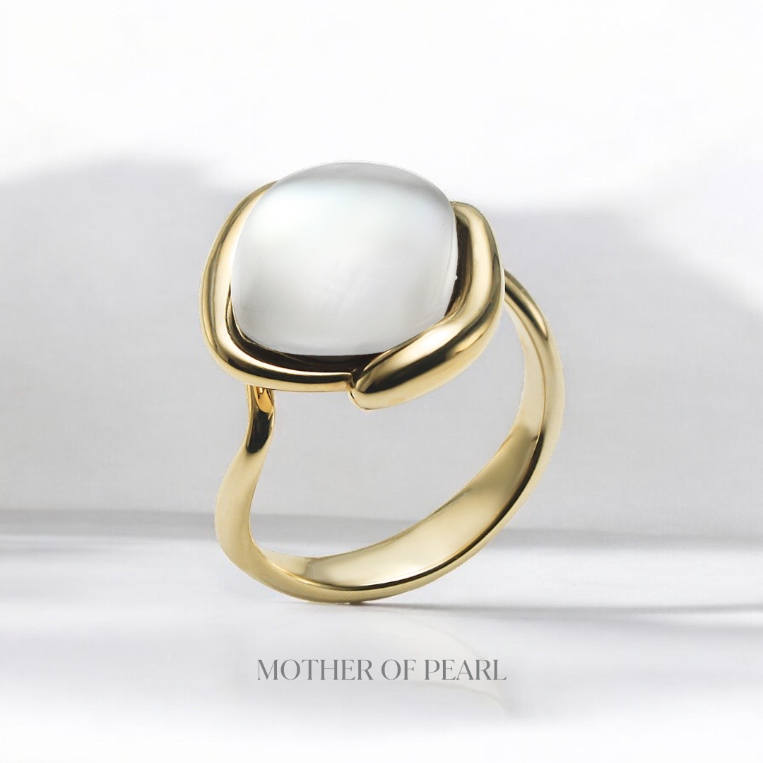 Liber Loop ring - Mother of Pearl
