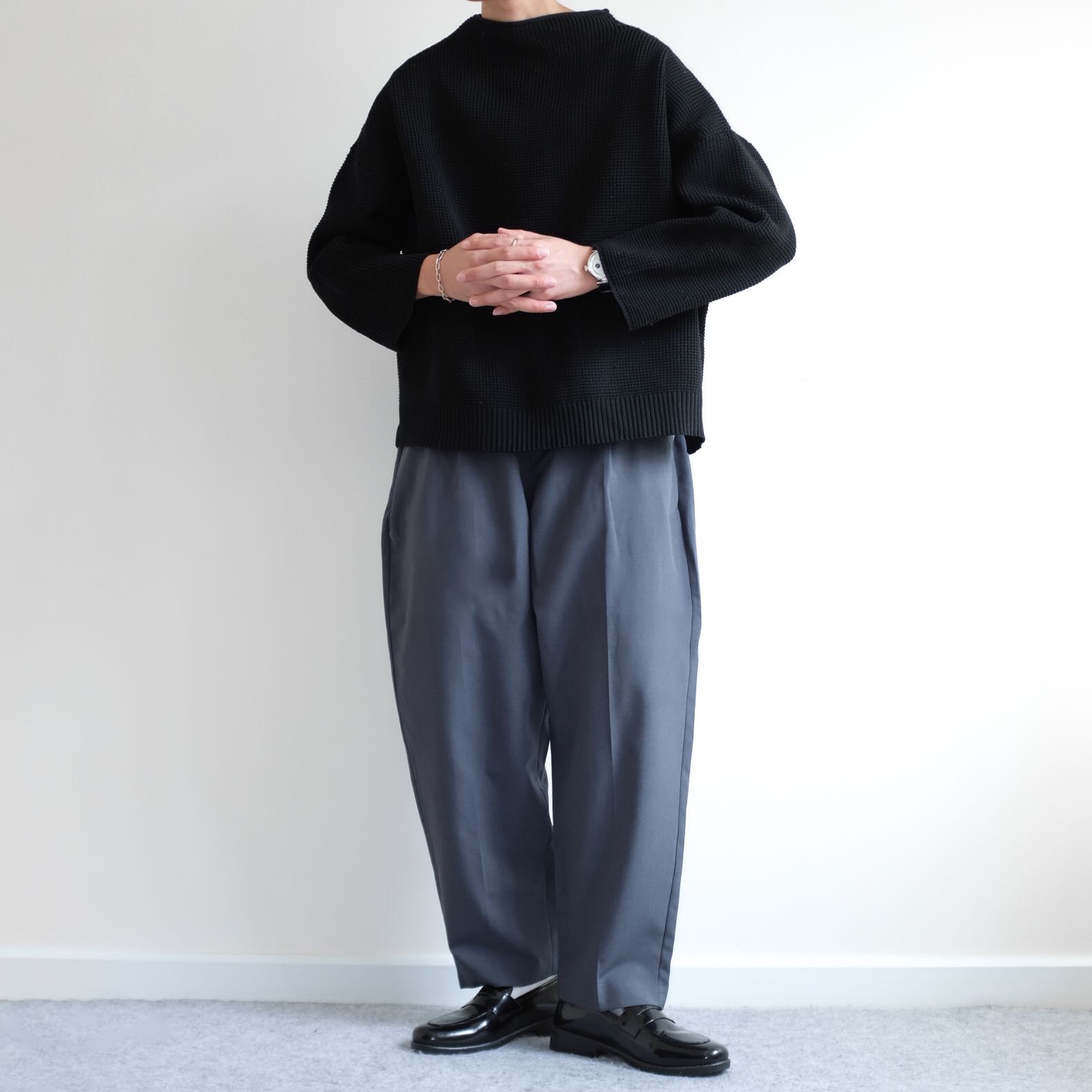 GU Relaxed Cropped Oversized Carrot Pants 