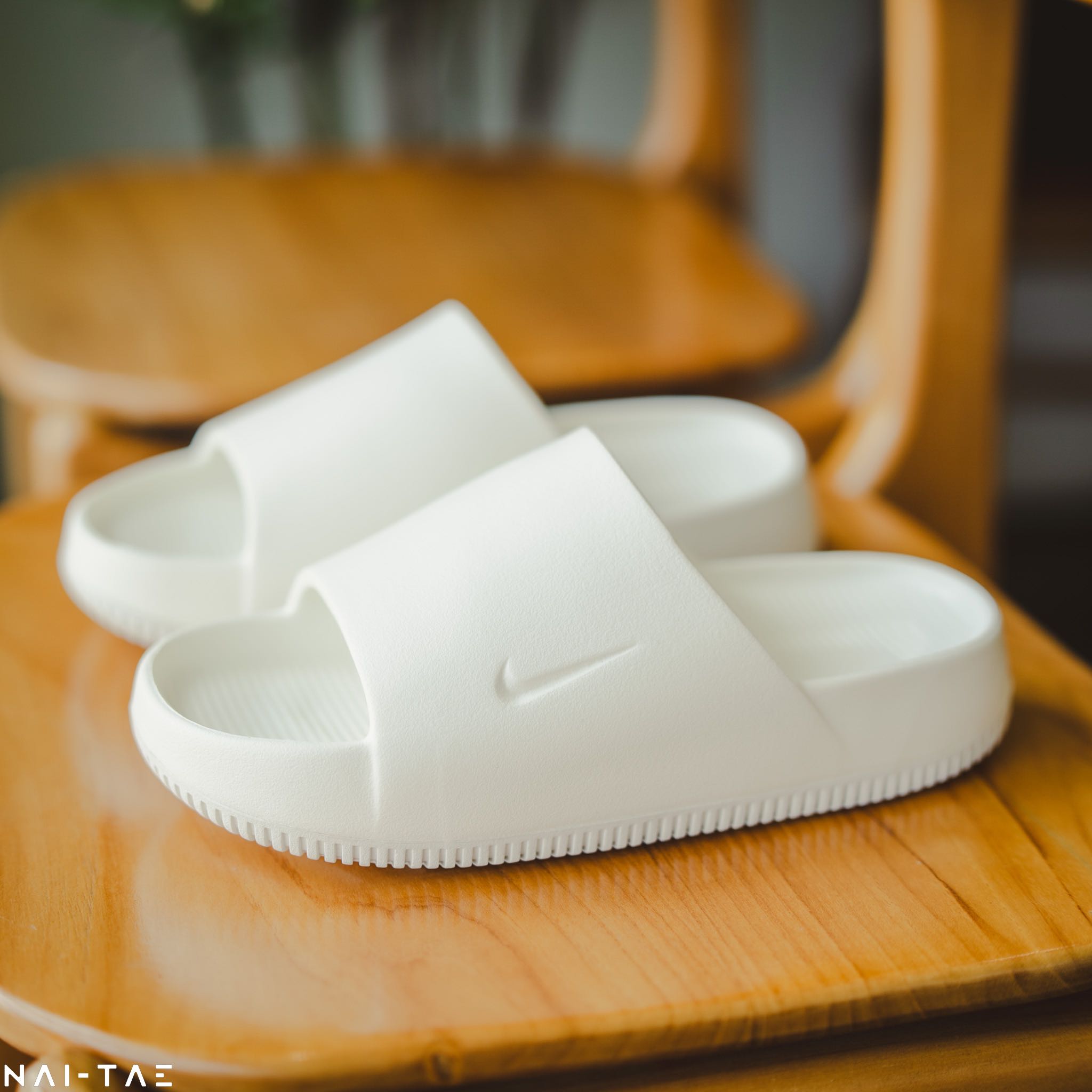 NIKE CALM SLIDE SAIL