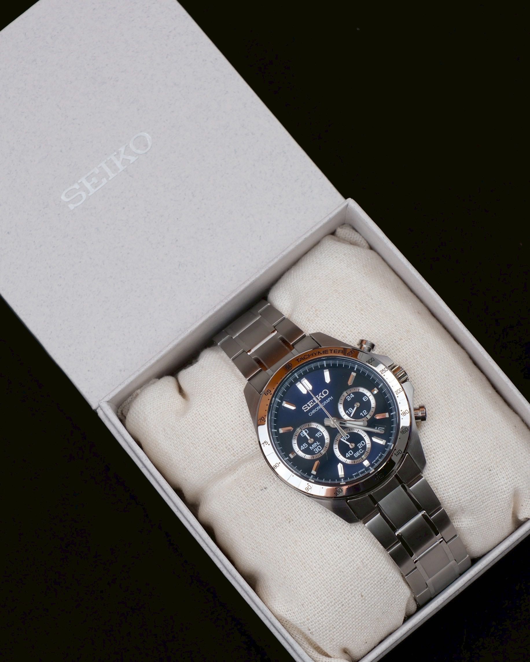 Seiko Chronograph SBTR021 หน้าปัดสีกรม(fullbox) ประกันศูนย์ไทยเหลือถึง 26/04/2026