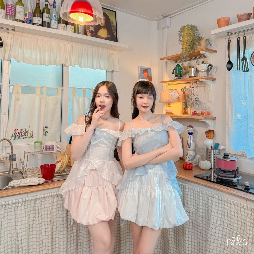 RIKA น้องม้าน้ำ สายเดี่ยวปาดไหล่ระบายยาว