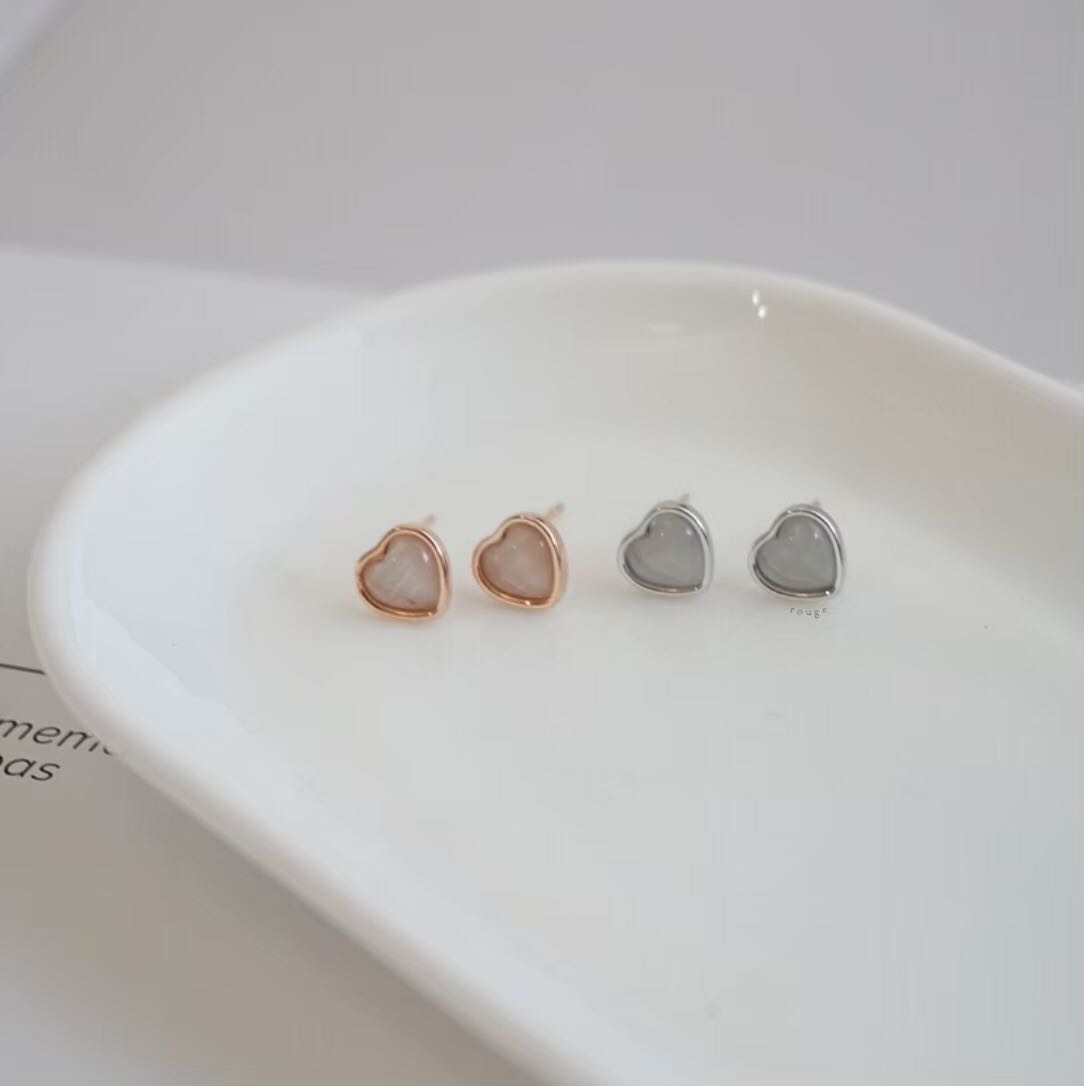 ต่างหู cream shell heart ❤️💕 เงินแท้ไม่แพ้ไม่คัน Silver 925