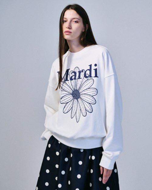 (พร้อมส่ง) Mardi mercredi flower sweater white navy