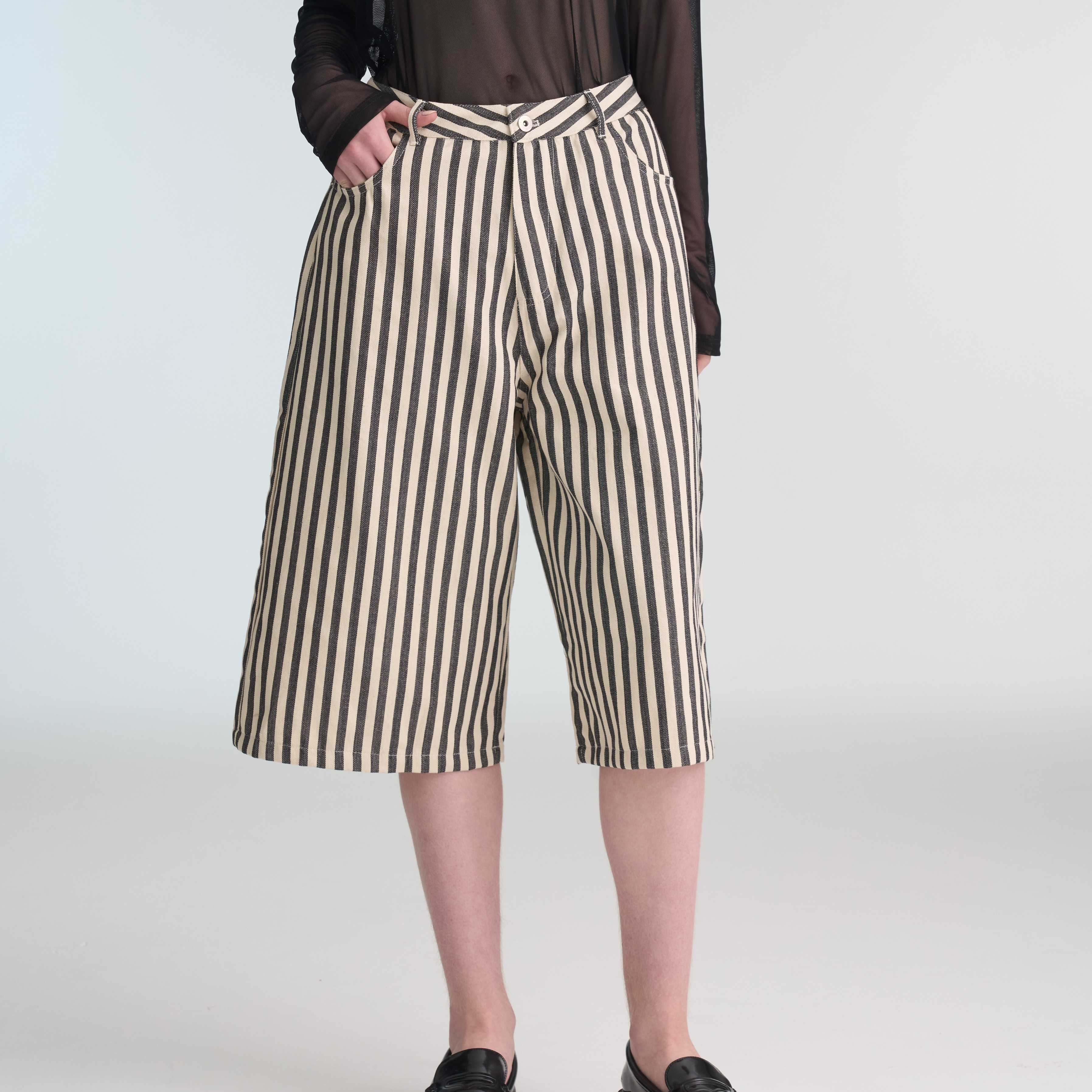 Mainecoon - STRIPED BERMUDA SHORT