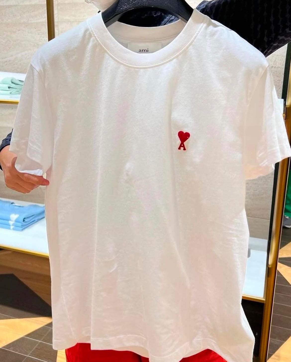 AMI Paris  T-Shirt Unisex  White - S   Size S รอบอกประมาณ 38”-40” ยาว 24”