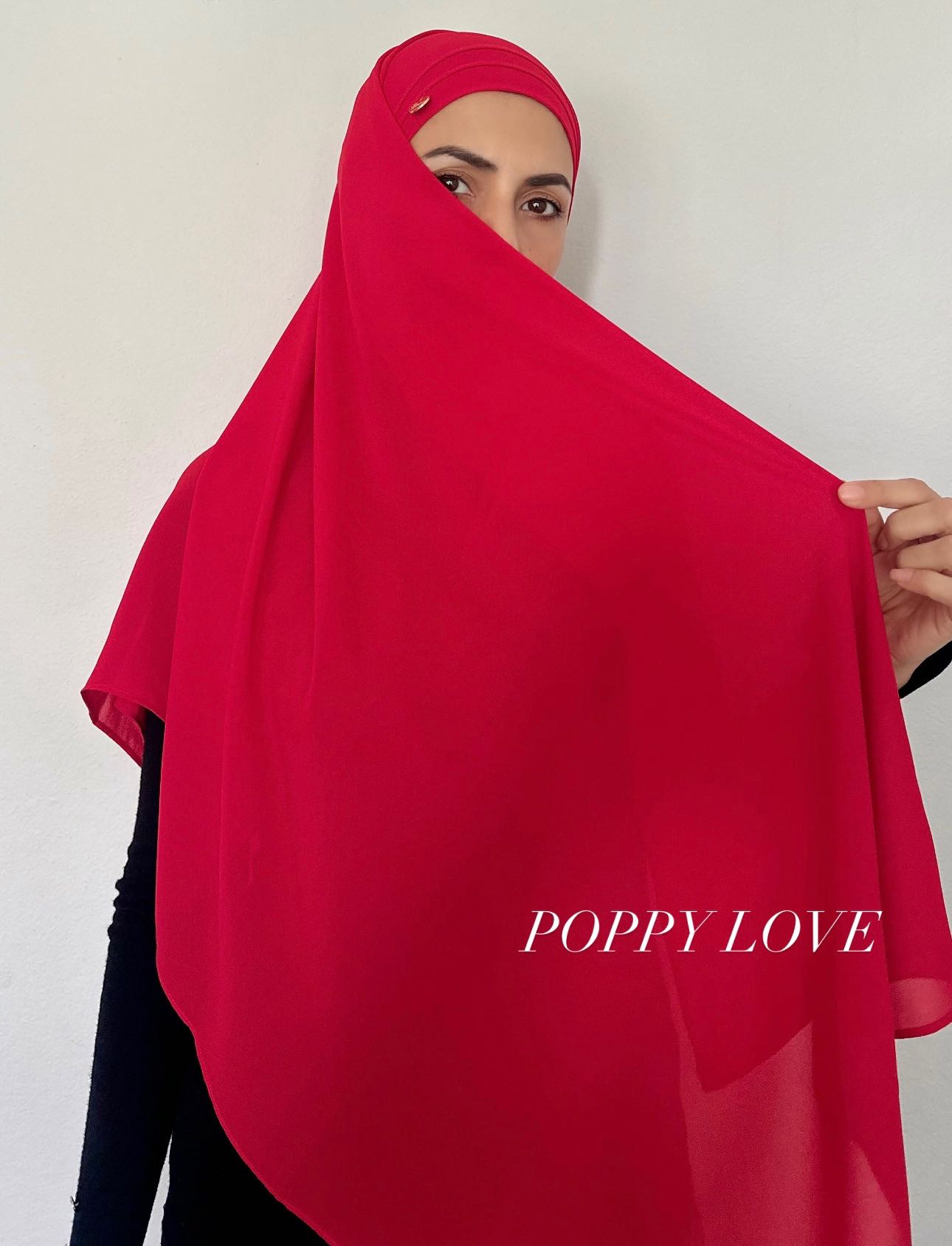 POPPY LOVES 