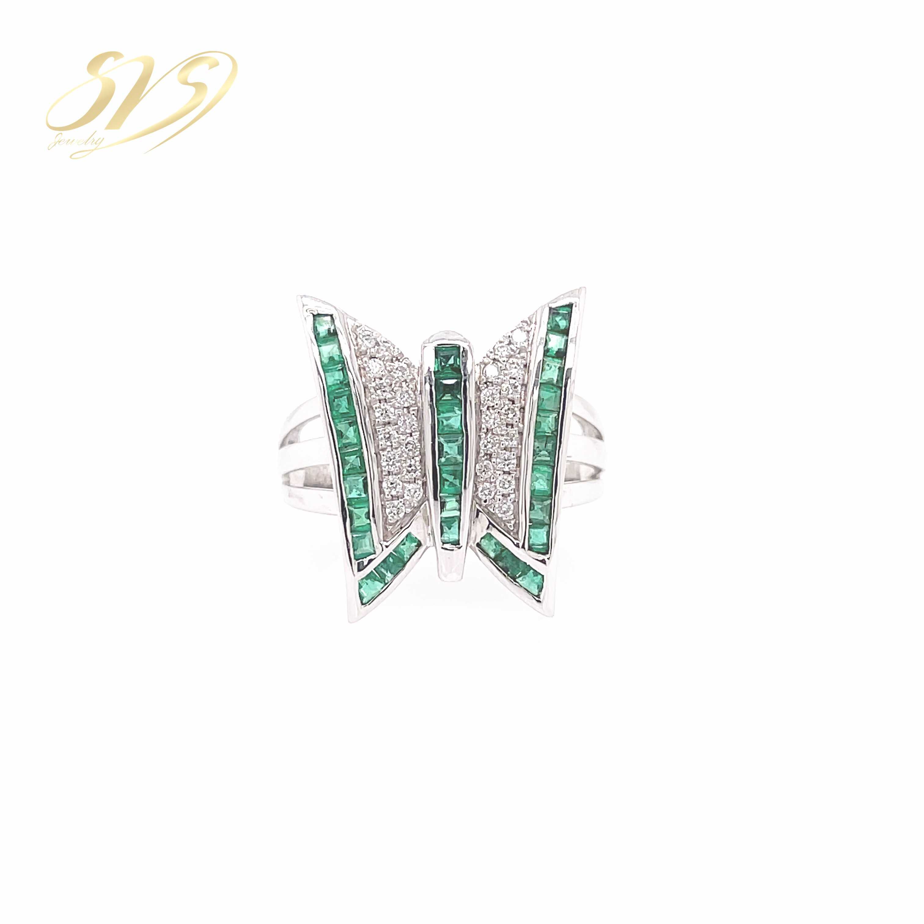 Diamond Ring with Emerald แหวนเพชรแท้ ทองคำขาว 18K  มรกตแท้ by SVS Jewelry