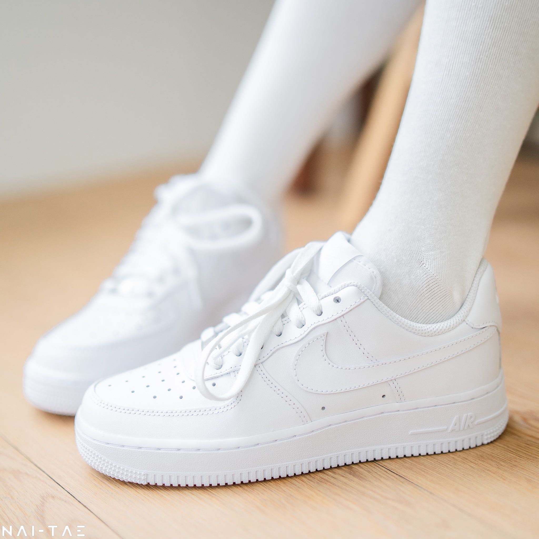 NIKE AIR FORCE 1 '07 WHITE/WHITE