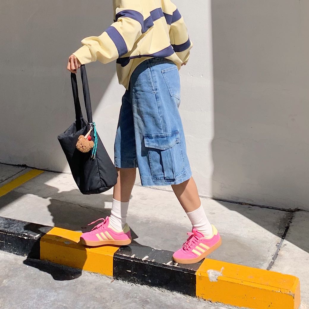 Cargo mid denim shorts