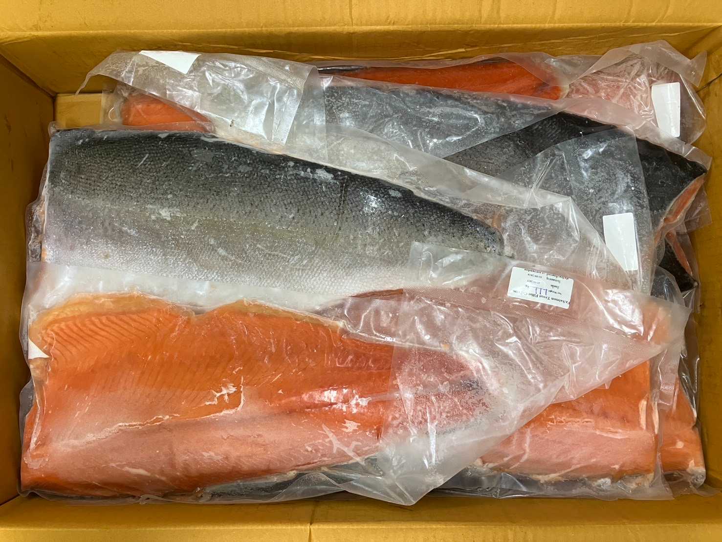 (ขายยกกล่อง น้ำหนักข้างกล่อง) ฟิลเลย์เนื้อปลาแซลมอน (1.5-1.9Kg/ชิ้น)
