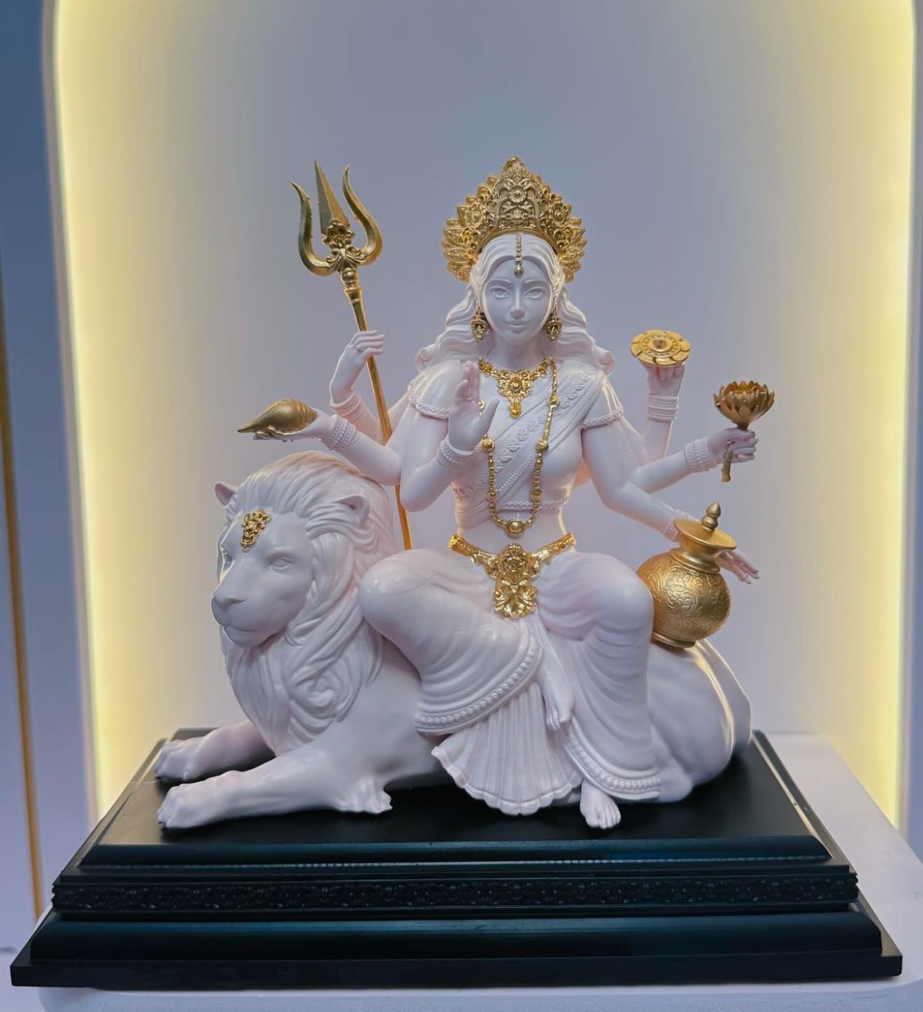 พระแม่อุมาเทวี 20cm.