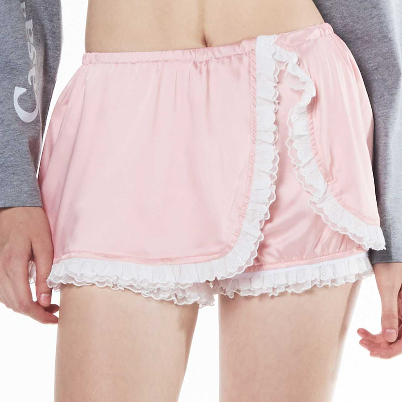 SATIN MINI SKIRT  (PEACH)