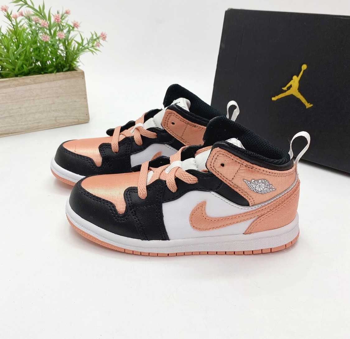 พร้อมส่ง Nike Jordan 1 Shoes