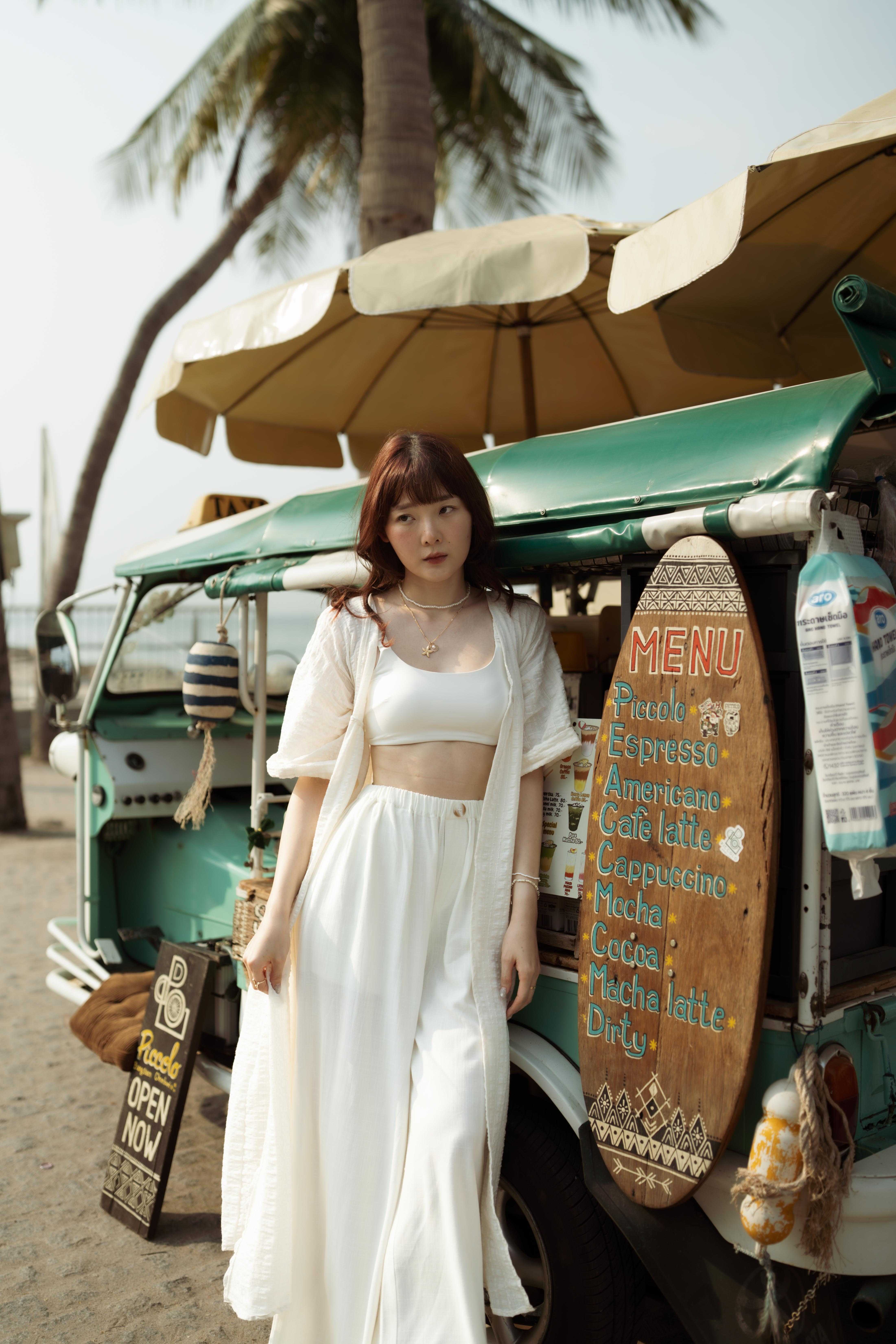 Pagarang ปะการัง เสื้อคลุมแขนสั้นชายระบาย