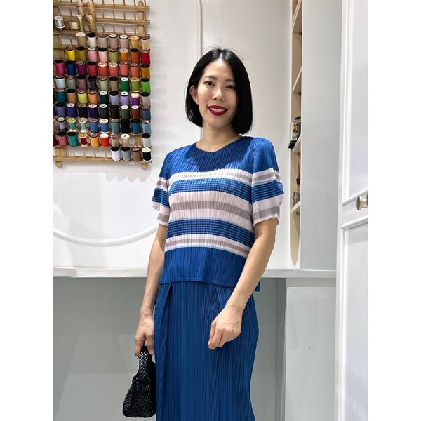 2MUAY รุ่น GJO10284 เสื้ออัดพลีท BABY DOLL SLEEVE STRIPE PRINTED PLEATED TOP 6สี FREE SIZE