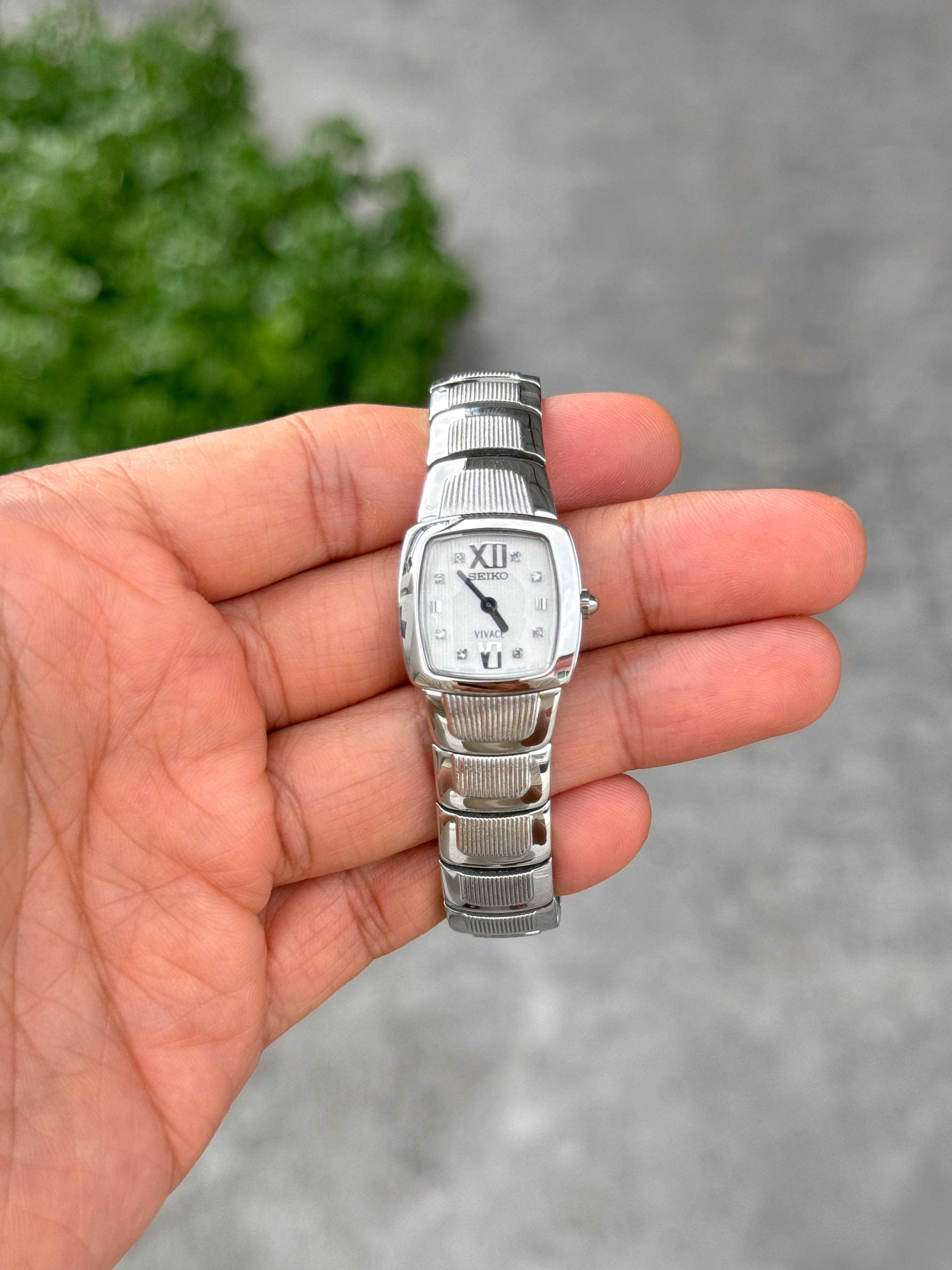 Seiko Vivace Diamond Lady Size Quartz Silver Dial