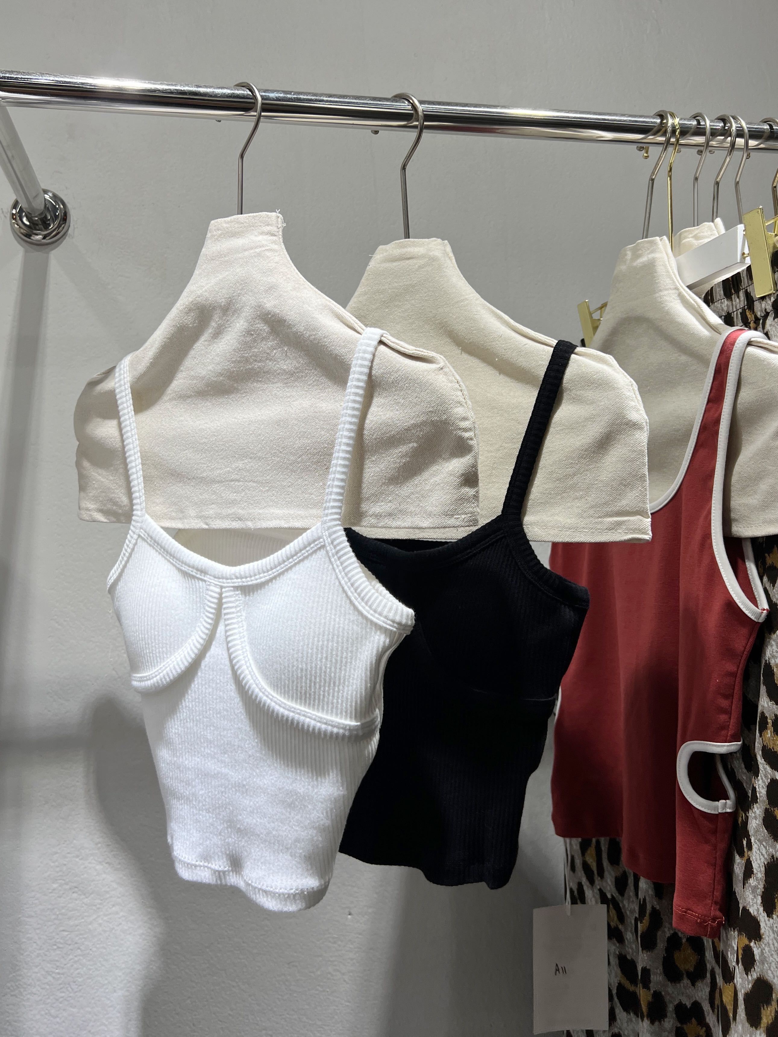 C77 - เสื้อสายเดี่ยว Inner Tank