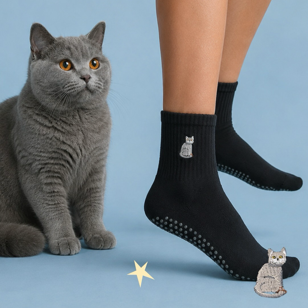Crew Grip Socks - Grey Cat Black | ถุงเท้าพิลาทิส MoveActive