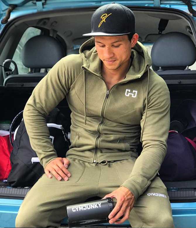 ฮู้ดแขนยาว GYM JUNKY #1 / ผ้าคอตตอนผสมโพลีฯ ใส่คลุมออกกำลังกาย ใส่อากาศเย็นได้ ผ้านิ่มใส่สบาย