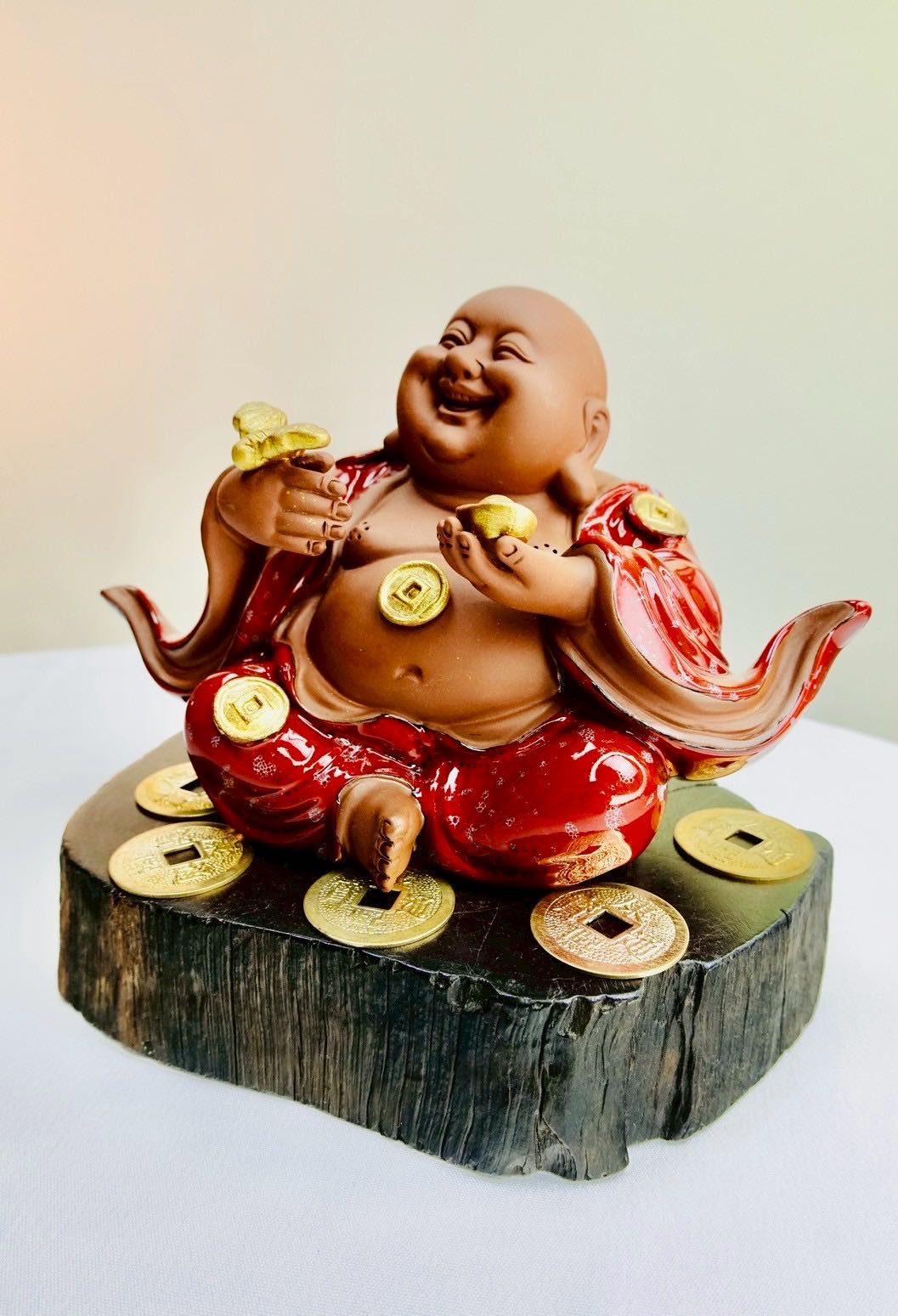 เทพยิ้ม รุ่นใหม่