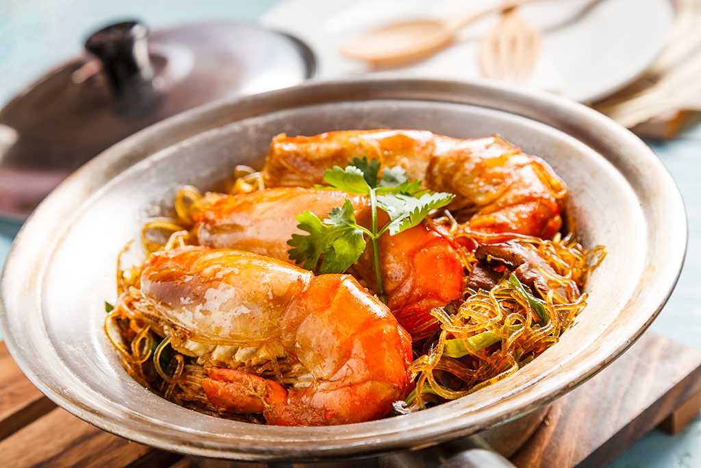 กุ้งอบวุ้นเส้น Baked shrimp with glass noodles