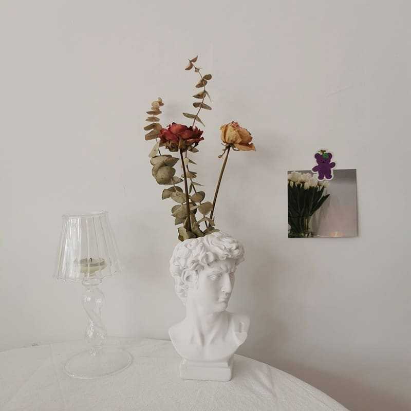 Free shipping - David vase