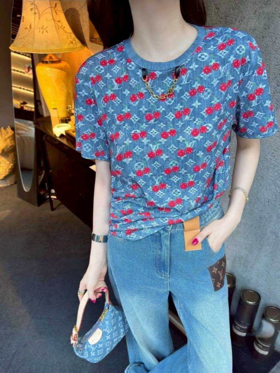 ( SALE ) LV MONOGRAM CHERRY TEE
