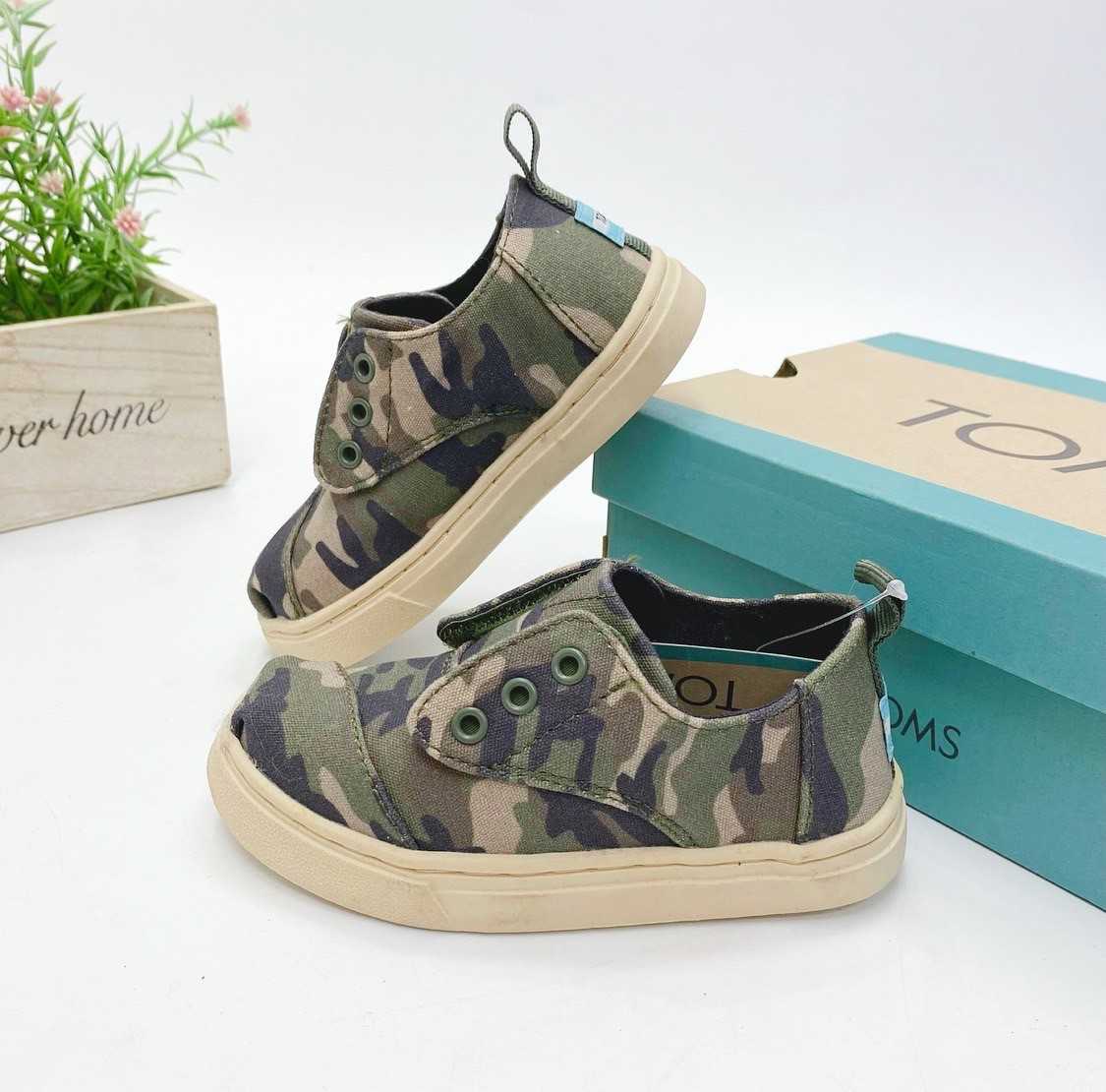 พร้อมส่ง Toms Camouflage Shoes