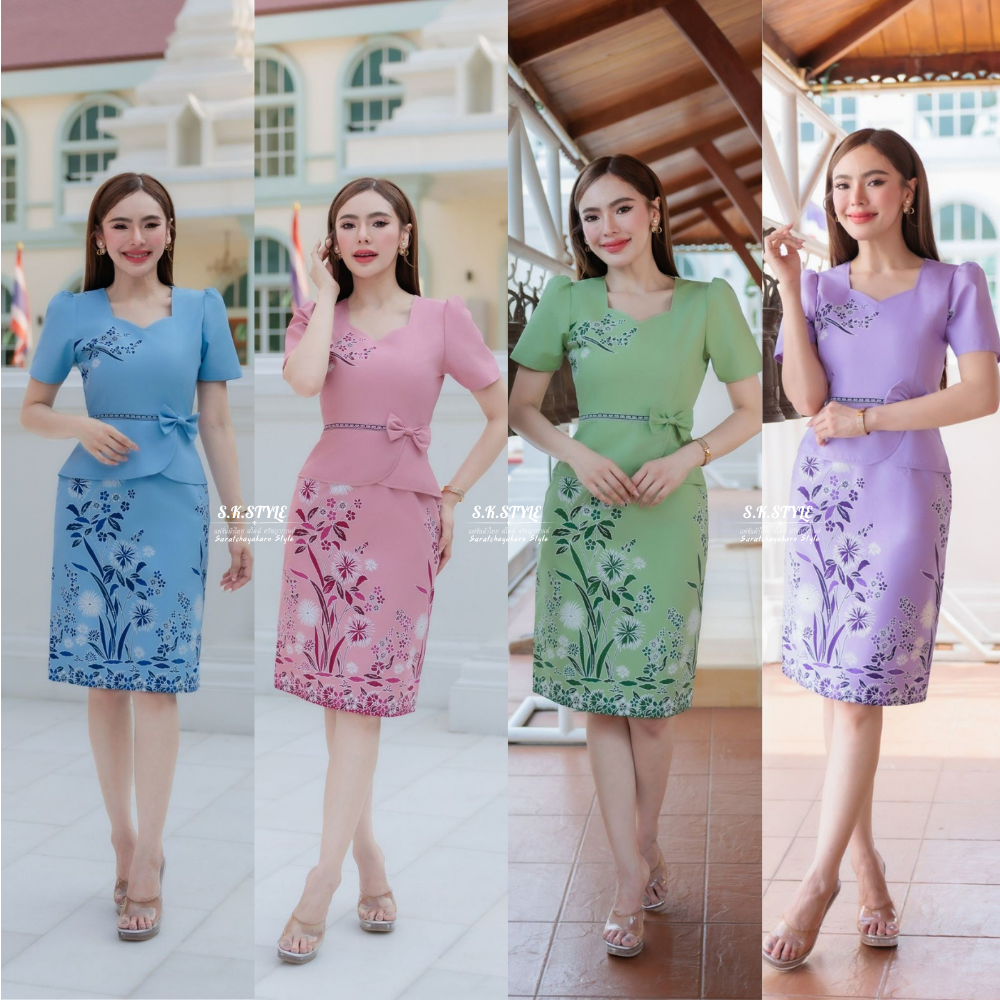 ชุดเดรสปาเต๊ะ เนื้อผ้าคอตตอนพิมพ์ลาย คอหัวใจ ทรงสอบ แต่งโบว์เอว ซิปซ่อนหลัง อัดกาว