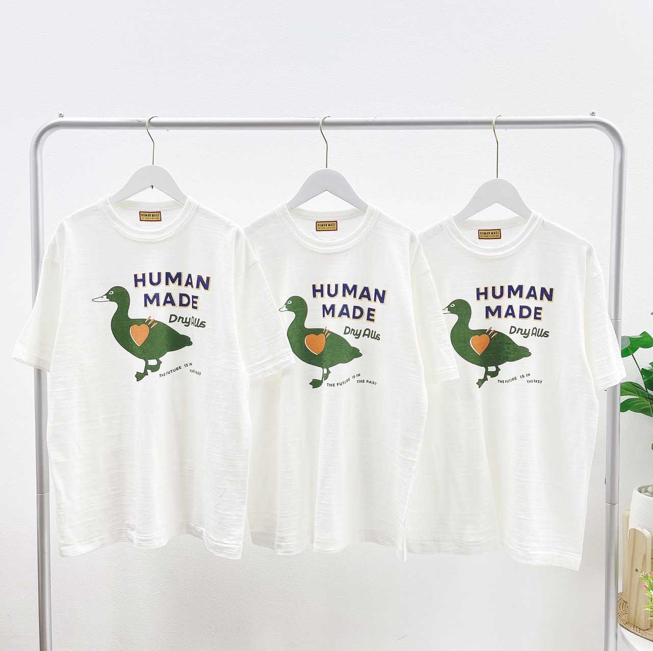 Human made DUCK Graphic T-Shirt (White)