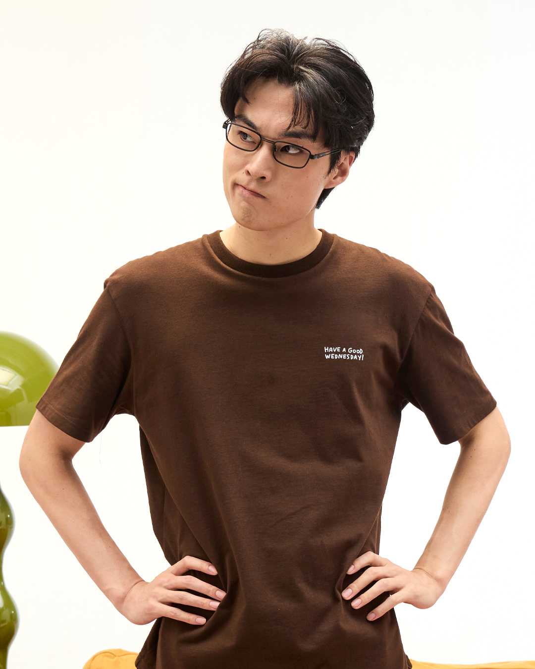 (Look7) Happy News Adult Tee