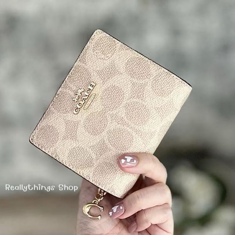 {แท้💯%📮พร้อมส่ง+ส่งฟรี} กระเป๋า Coach Signature Snap Wallet (CW789)