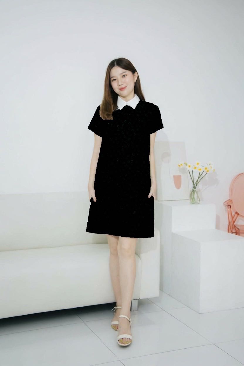 ชุดให้นม Black Collar basic dress