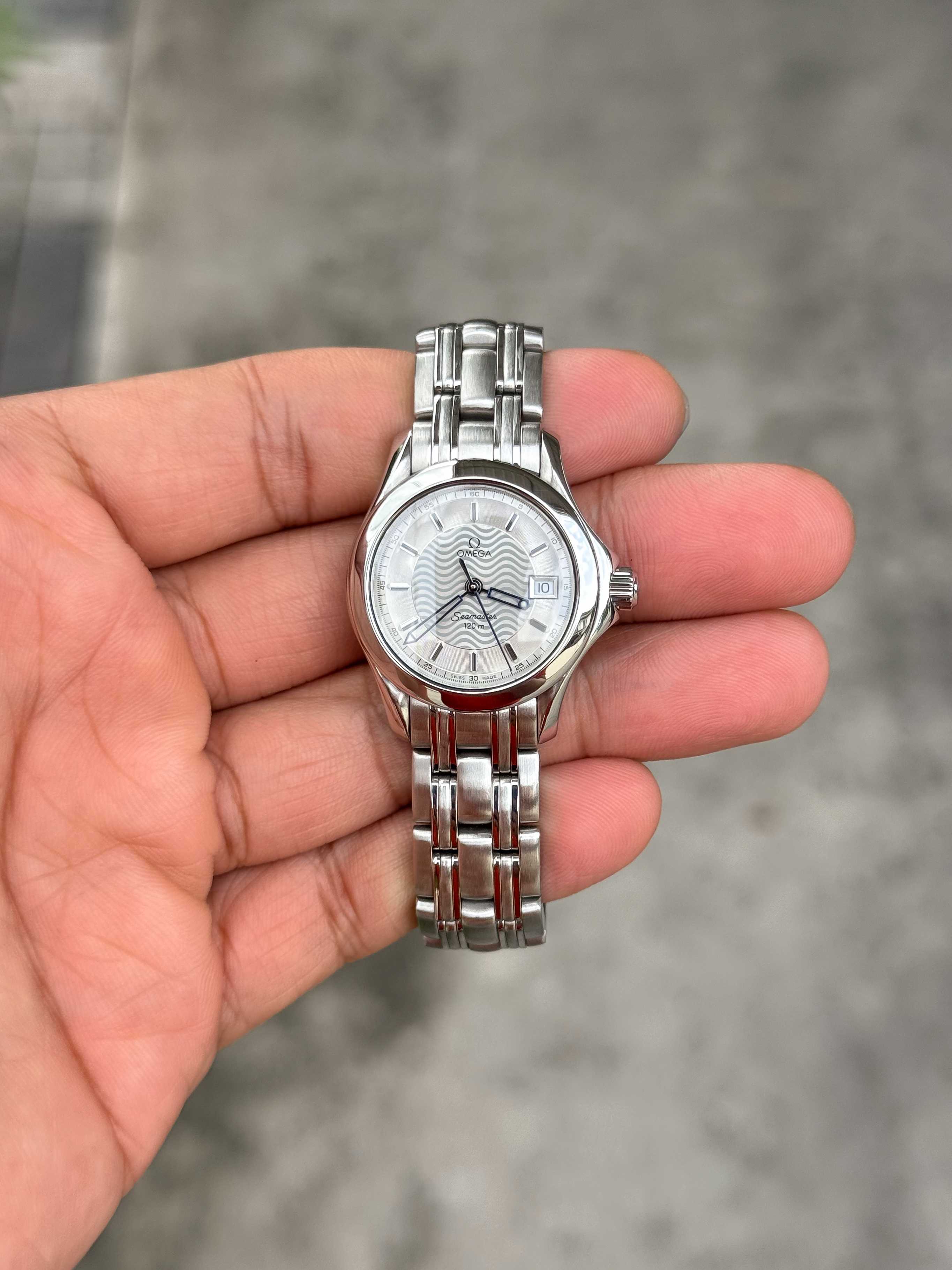Omega Seamaster Lady Size Quartz Silver Dial