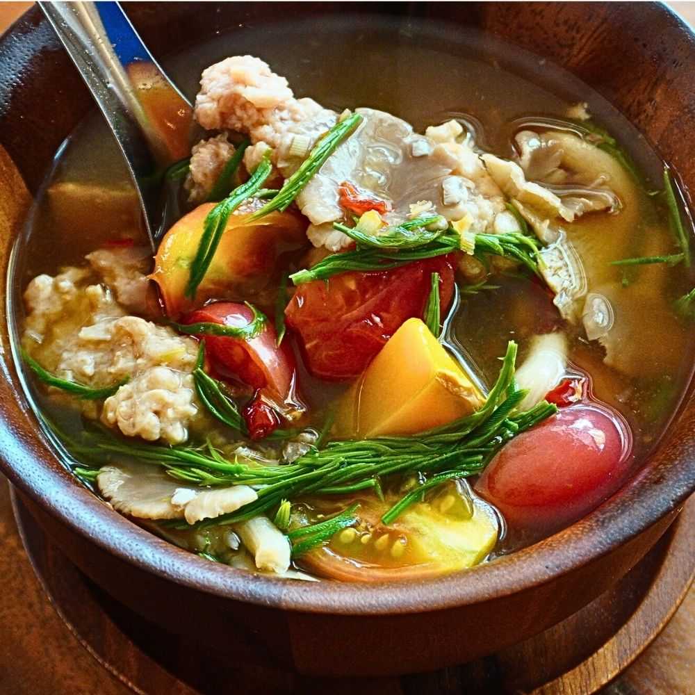 Tendered Pork in Cha-Om Curry หมูนุ่มแกงชะอม