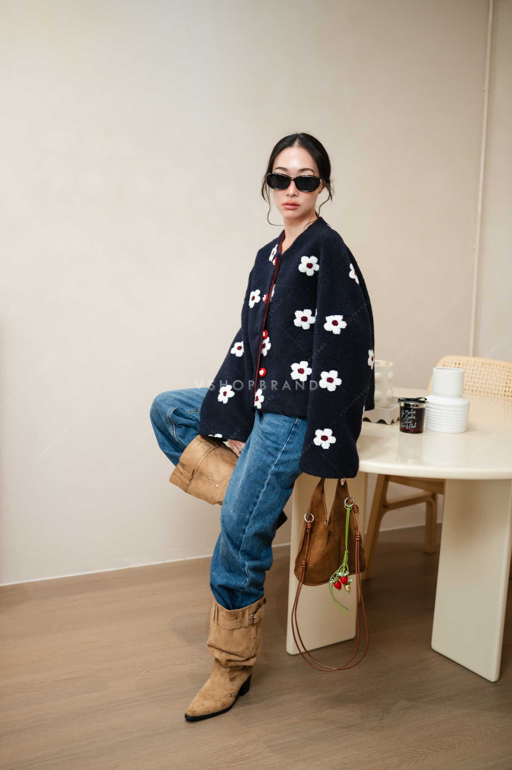 เสื้อคลุมลายดอก กระดุมหน้า