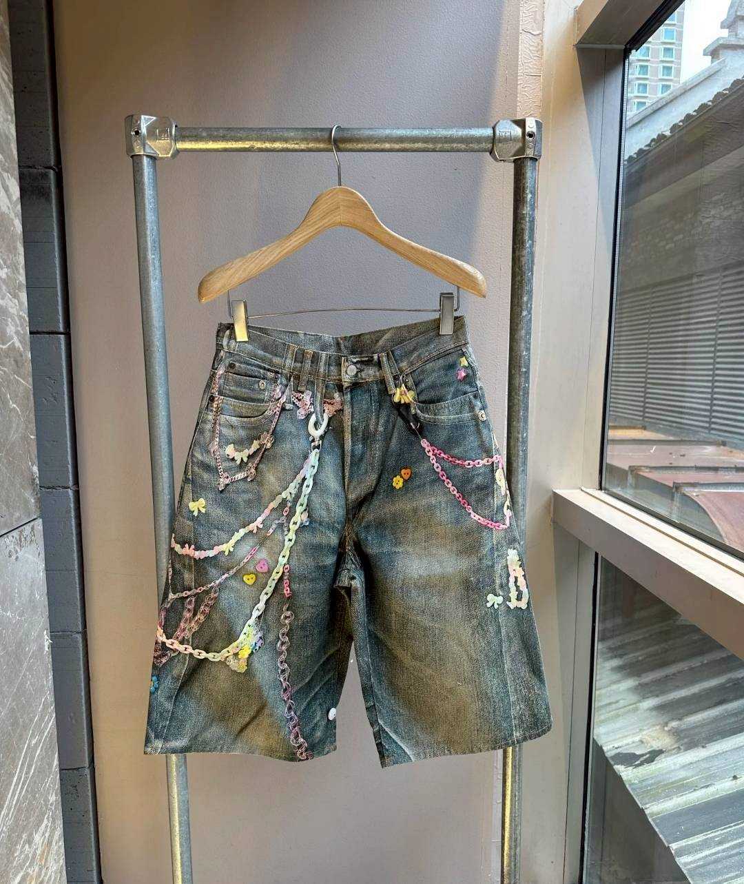 ( SALE ) ACNE STUDIOS EMBELLISHED WIDE LEG SHORTS