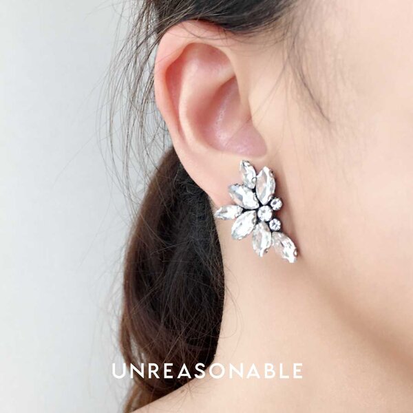 ต่างหู พลอยกระจก น้ำหนักเบา สวยใส่สบาย UA0727-01 Unreasonable Accessories