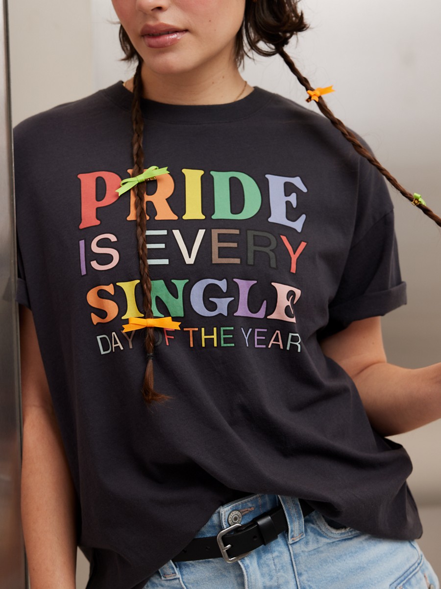 เสื้อ ผู้หญิง LENNON PRIDE ( 037-9588-001 )