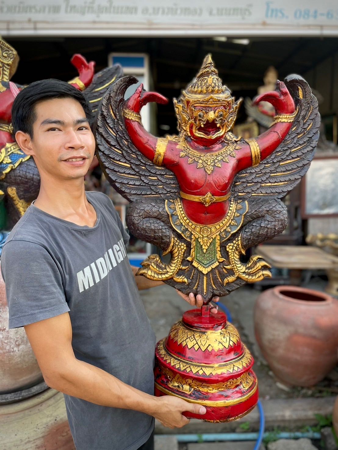 พญาครุฑตั้งโต๊ะบูชา ขนาดกว้าง65ซม สูง1เมตร