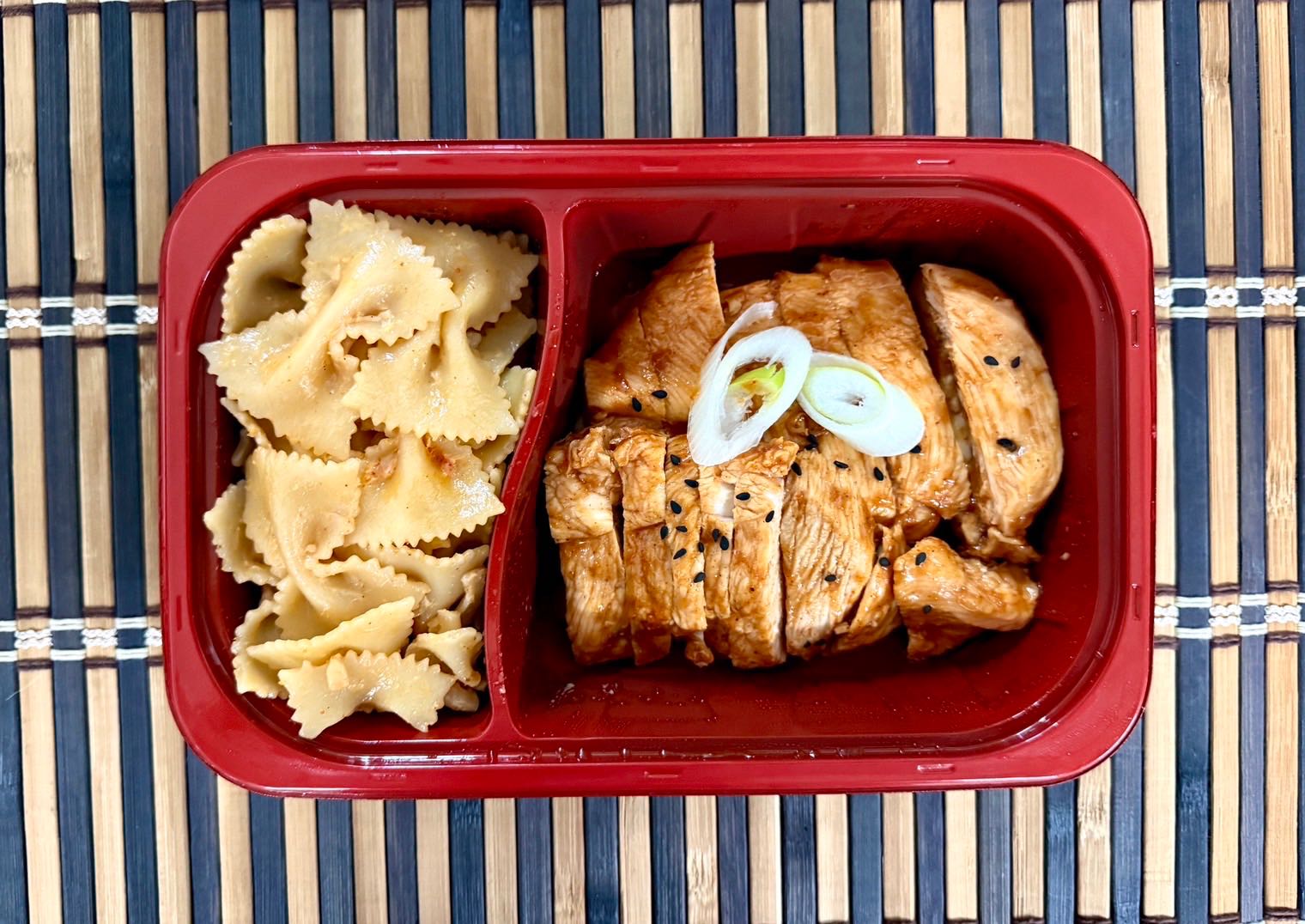 HighPro Grilled Chicken with Pasta Miso Cream Sauce