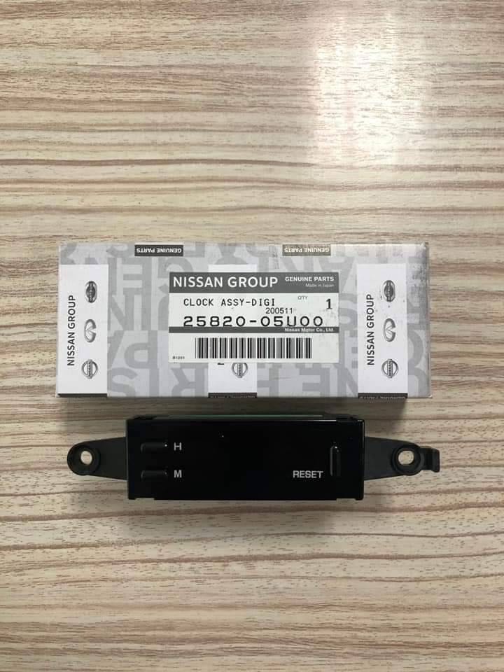 ขายนาฬิกา Digital R32 R32 GTR ของใหม่ ของแท้ Nissan Japan