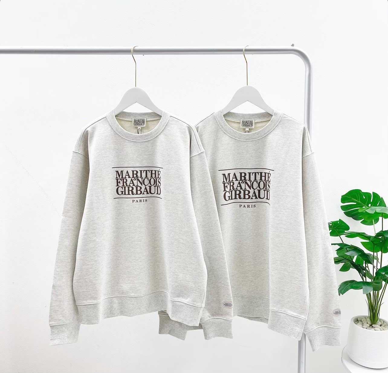 Marithe Classic Logo Sweatshirt