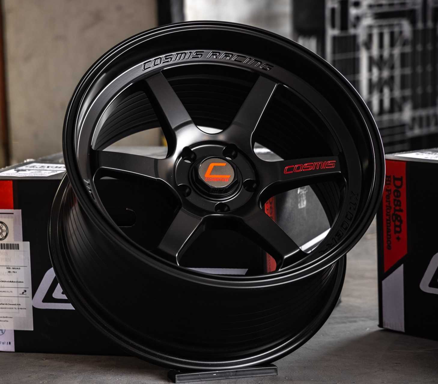 แม็กซ์ XT-006RR 18X10.5 5X114.3 ET30 CB.73.1 B/M/TR  (สีดำด้านทั้งวง+CNCตัวหนังสือสีแดง)