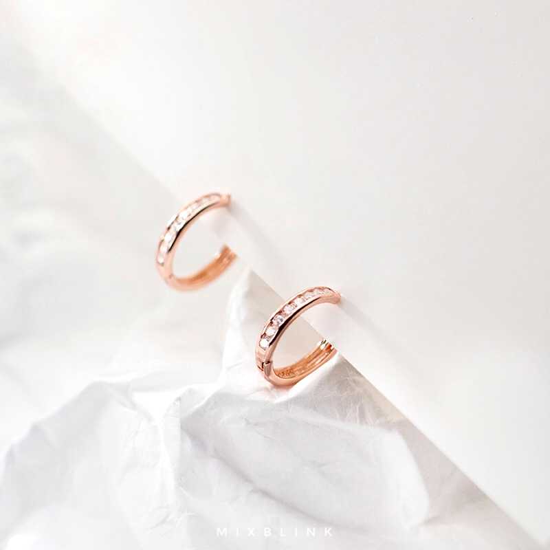 ต่างหูห่วง Diamond - ส่งฟรี EMS ( เงินแท้ 92.5% )