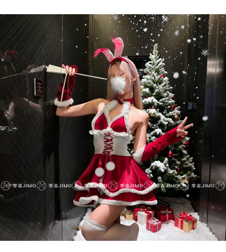 ชุดแ.นตี้ แถมถุงมือ ที่คาดผม